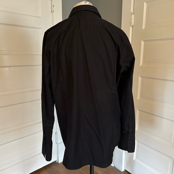 Iron-free and flattering blouse - Picture 7 of 10